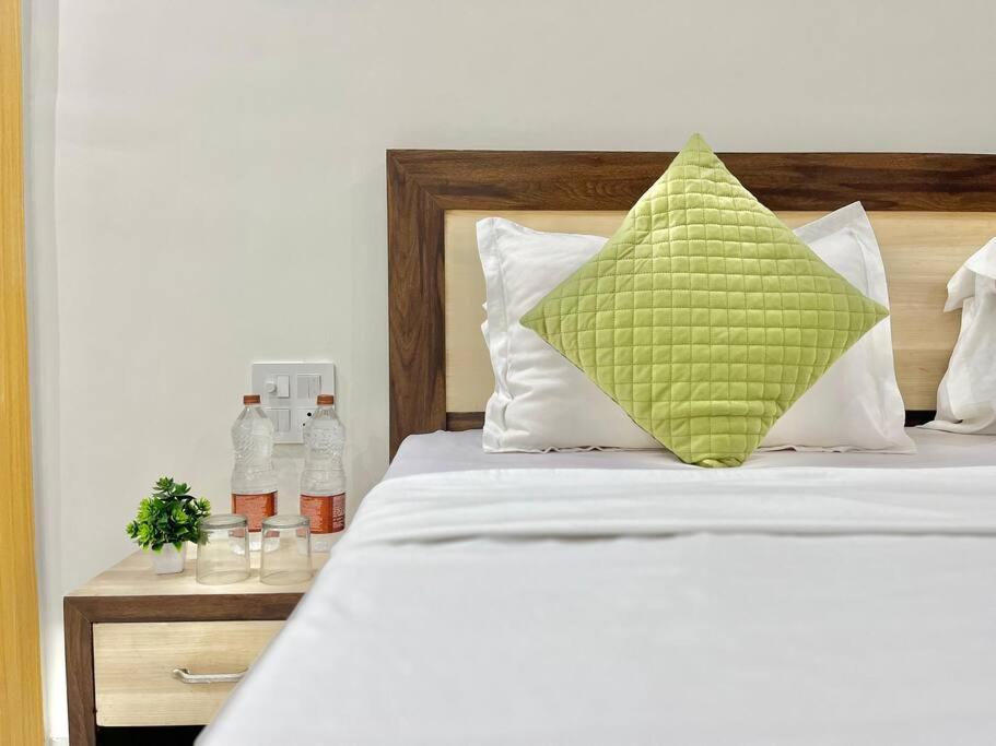 Appartamento Host Jatin Kasauli Crest 7O1827O7O3 Esterno foto