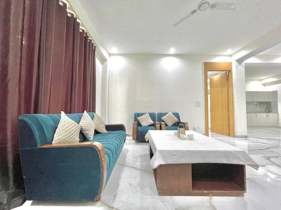 Appartamento Host Jatin Kasauli Crest 7O1827O7O3 Esterno foto