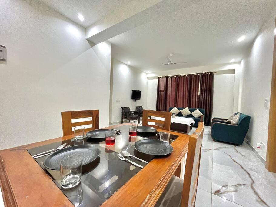 Appartamento Host Jatin Kasauli Crest 7O1827O7O3 Esterno foto