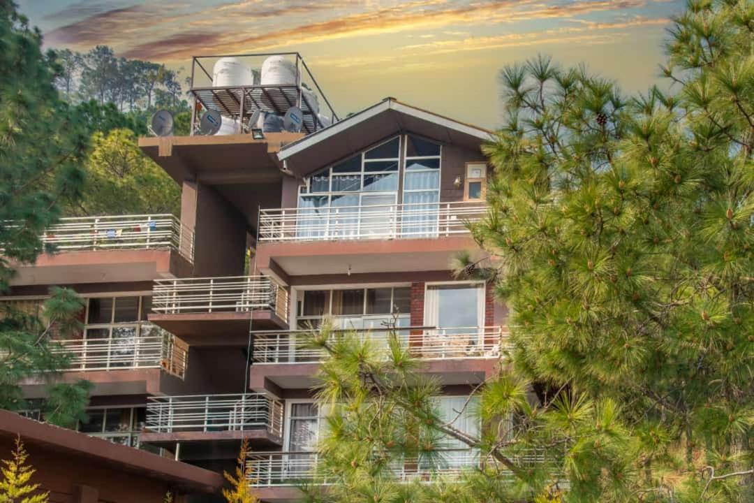 Appartamento Host Jatin Kasauli Crest 7O1827O7O3 Esterno foto